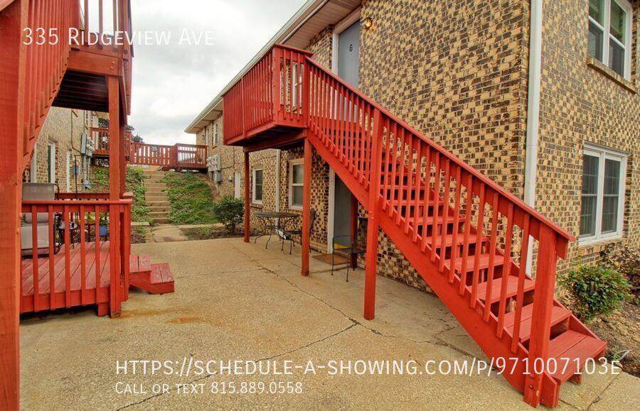 Apartment for rent at 335 Ridgeview Ave, Rockford, IL 61107