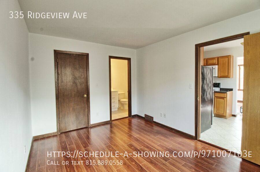Apartment for rent at 335 Ridgeview Ave, Rockford, IL 61107
