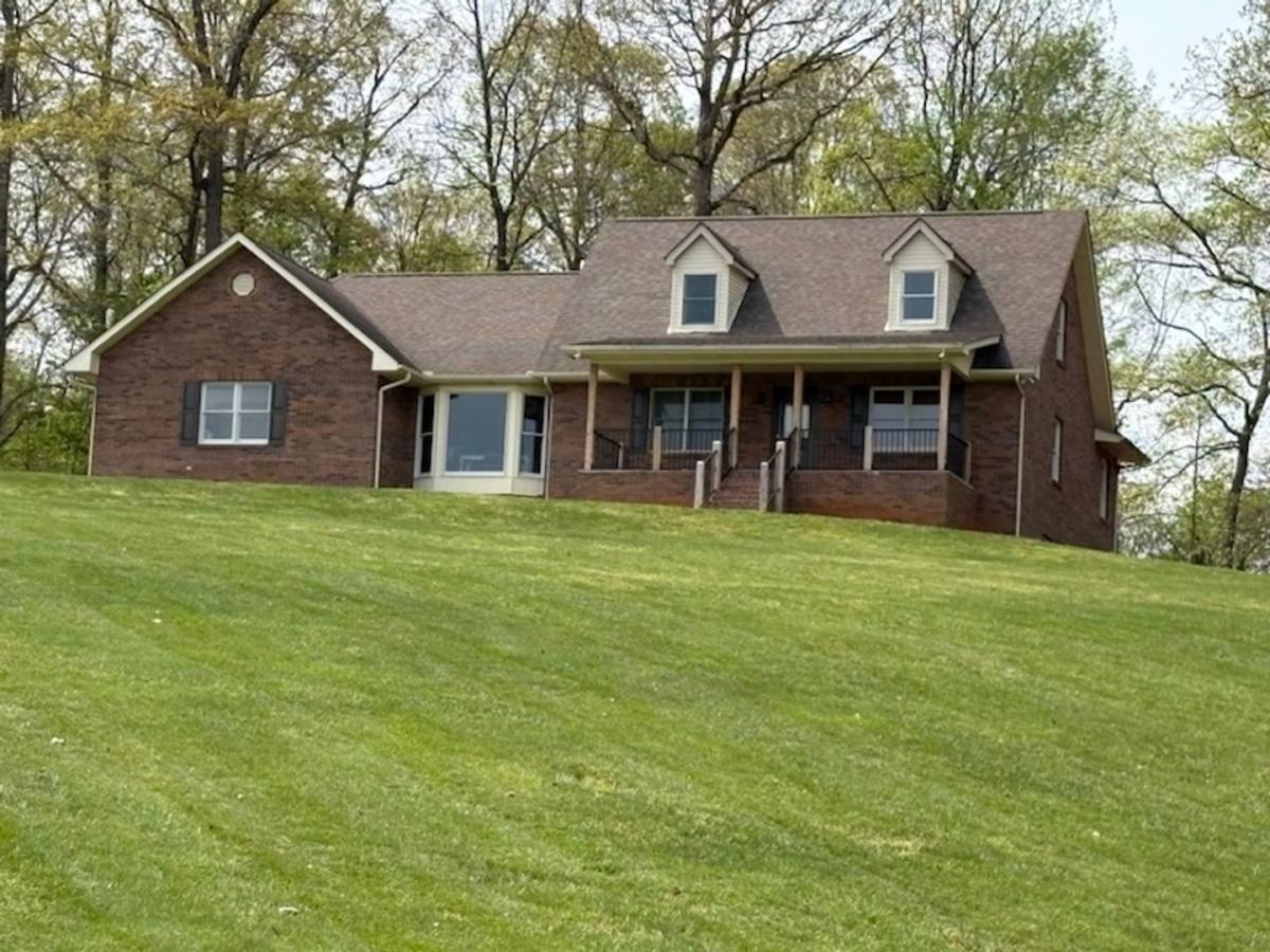 House for rent at 2737 Hickory Ridge Rd, White Pine, TN 37890