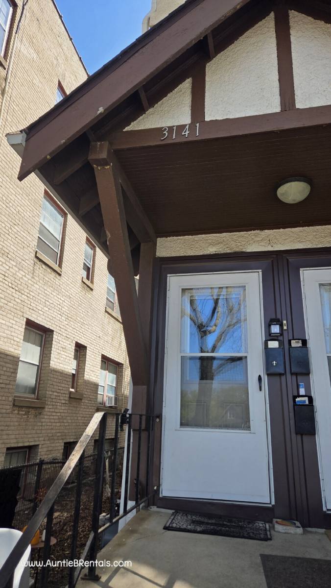 Apartment for rent at 3141 Aldrich Ave S, Minneapolis, MN 55408