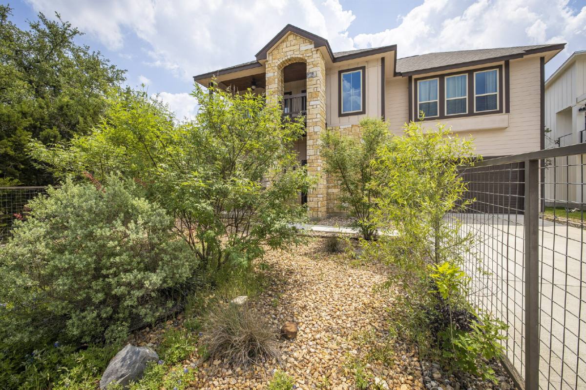 House for rent at 618 Wagon Wheel Dr, Canyon Lake, TX 78133