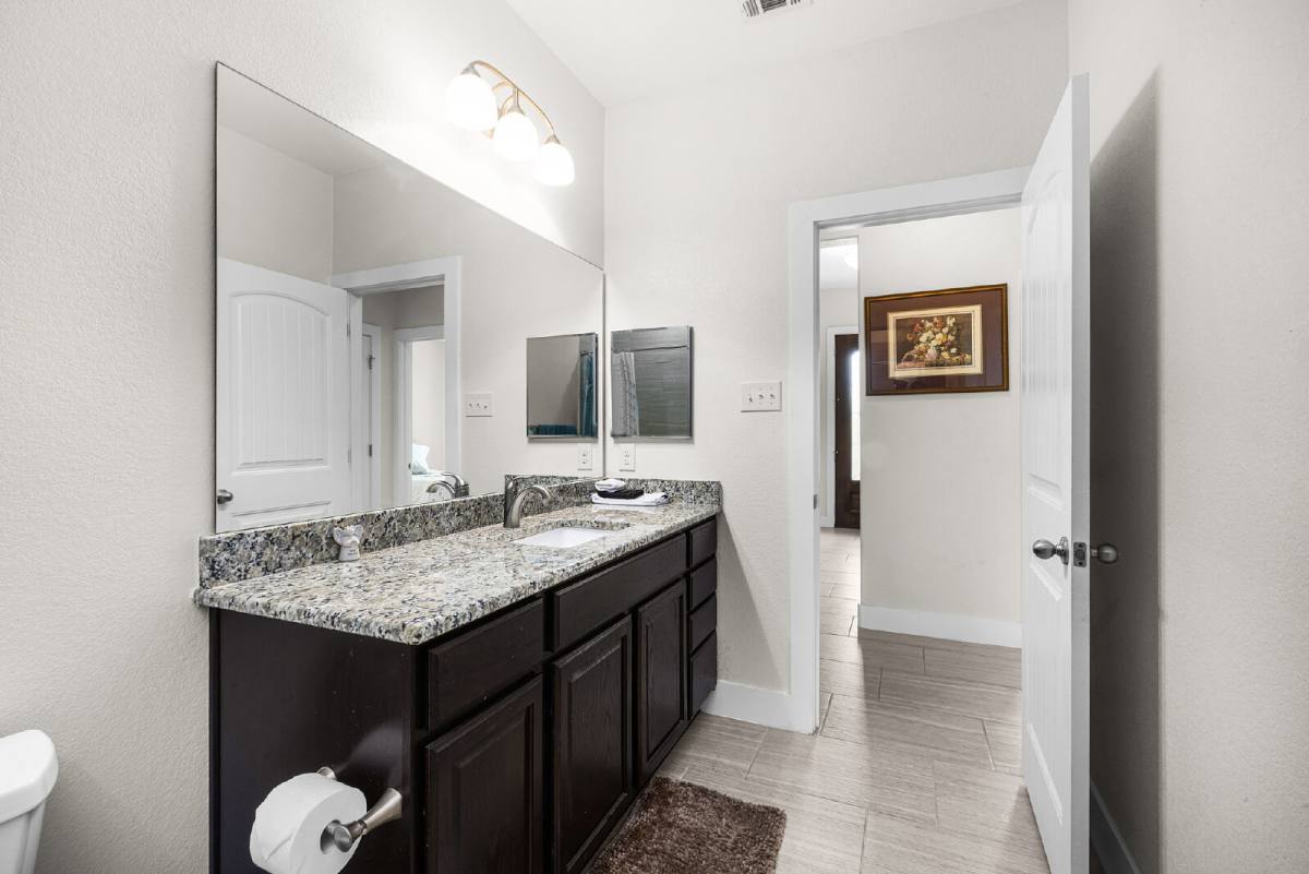 House for rent at 618 Wagon Wheel Dr, Canyon Lake, TX 78133