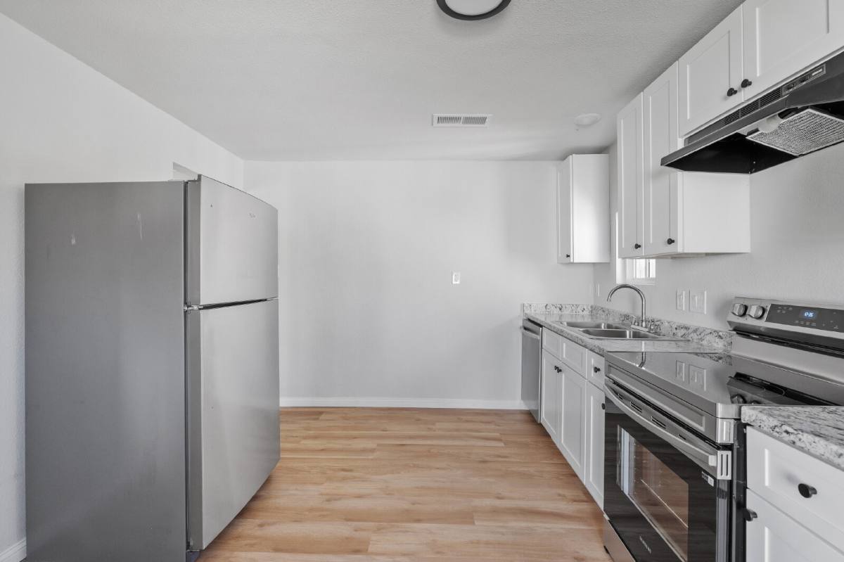 Apartment for rent at 1434 S Rusk St, Sherman, TX 75090