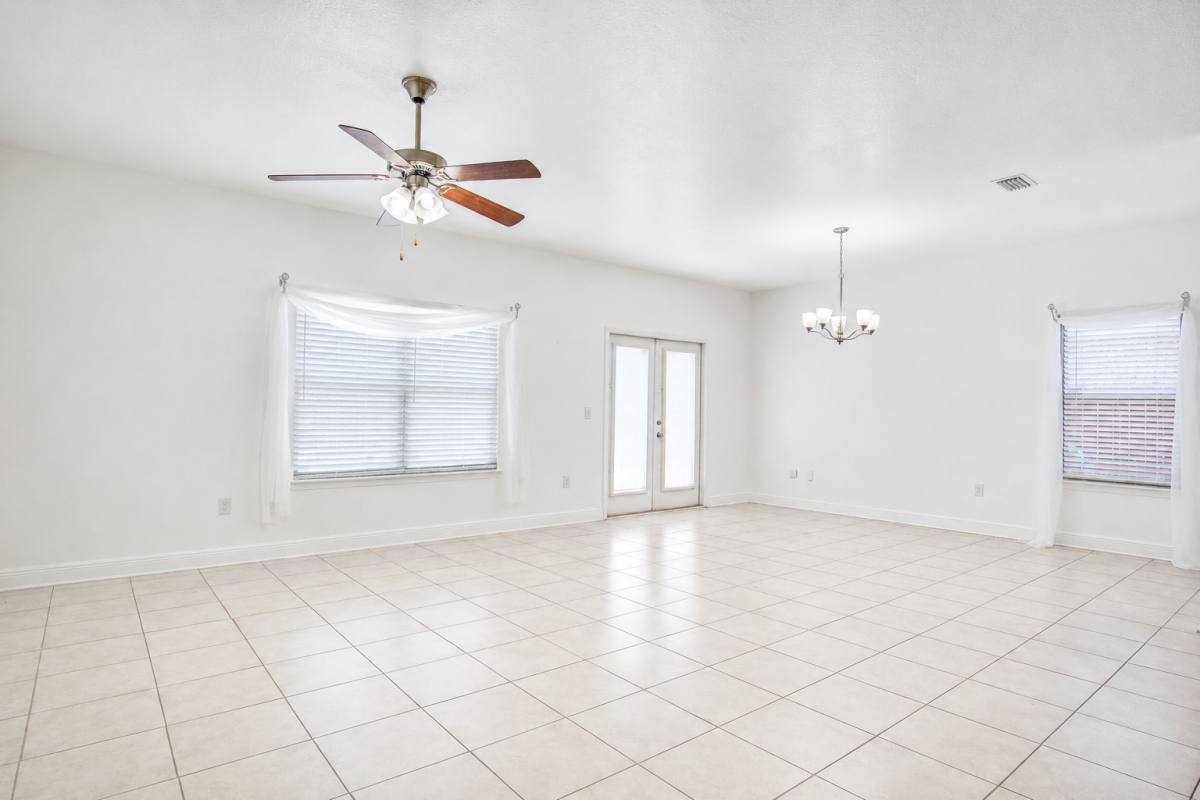 House for rent at 1724 Waterford Sound Blvd, Gulf Breeze, FL 32563