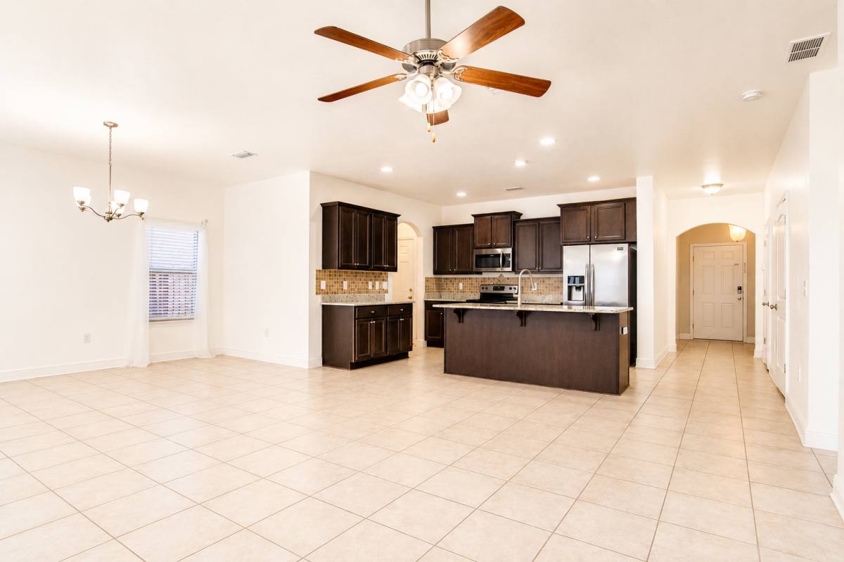 House for rent at 1724 Waterford Sound Blvd, Gulf Breeze, FL 32563