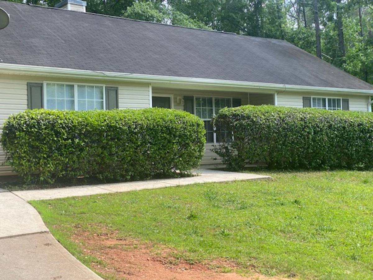 House for rent at 307 Wolf Creek Place, Locust Grove, GA 30248