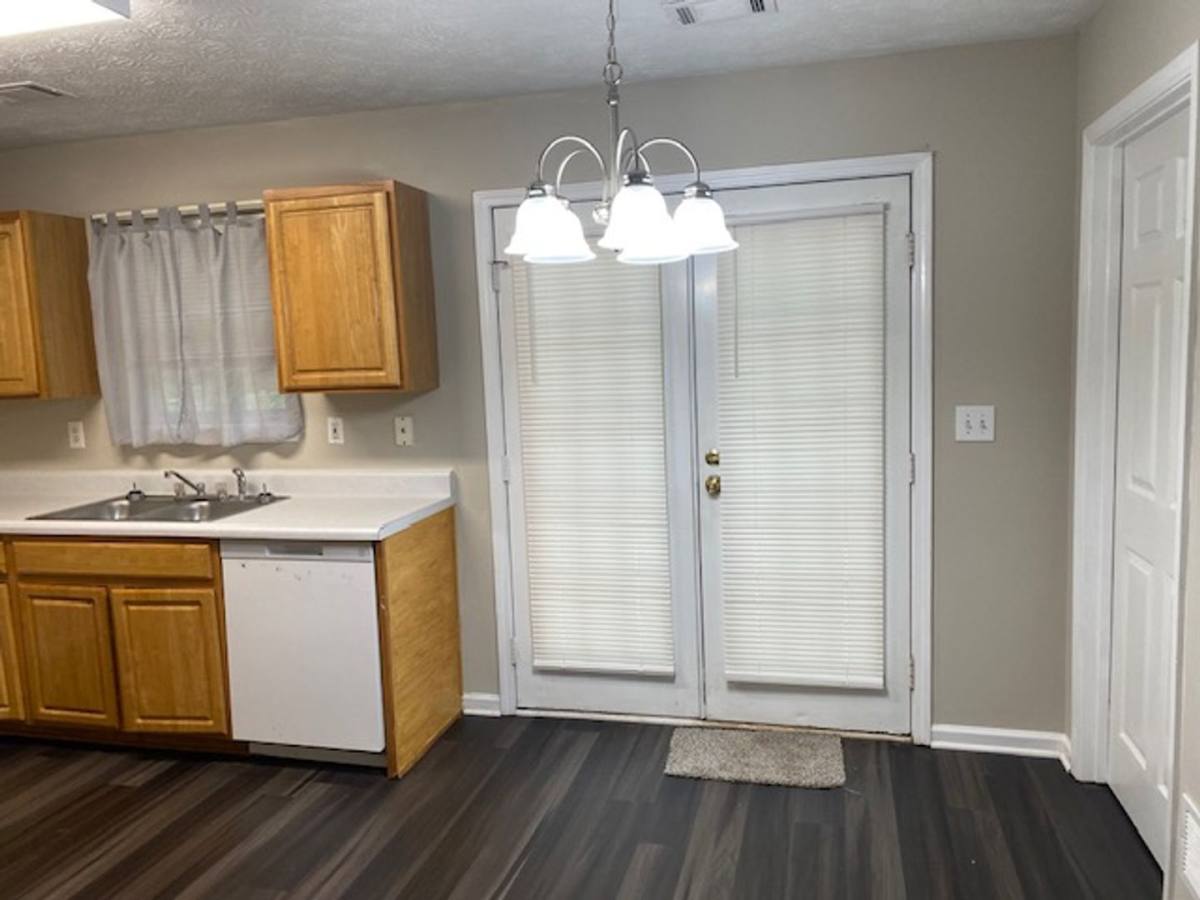House for rent at 307 Wolf Creek Place, Locust Grove, GA 30248