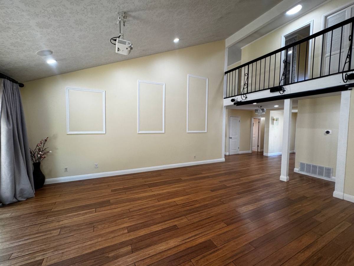 House for rent at 1580 Valecroft Ave, Westlake Village, CA 91361