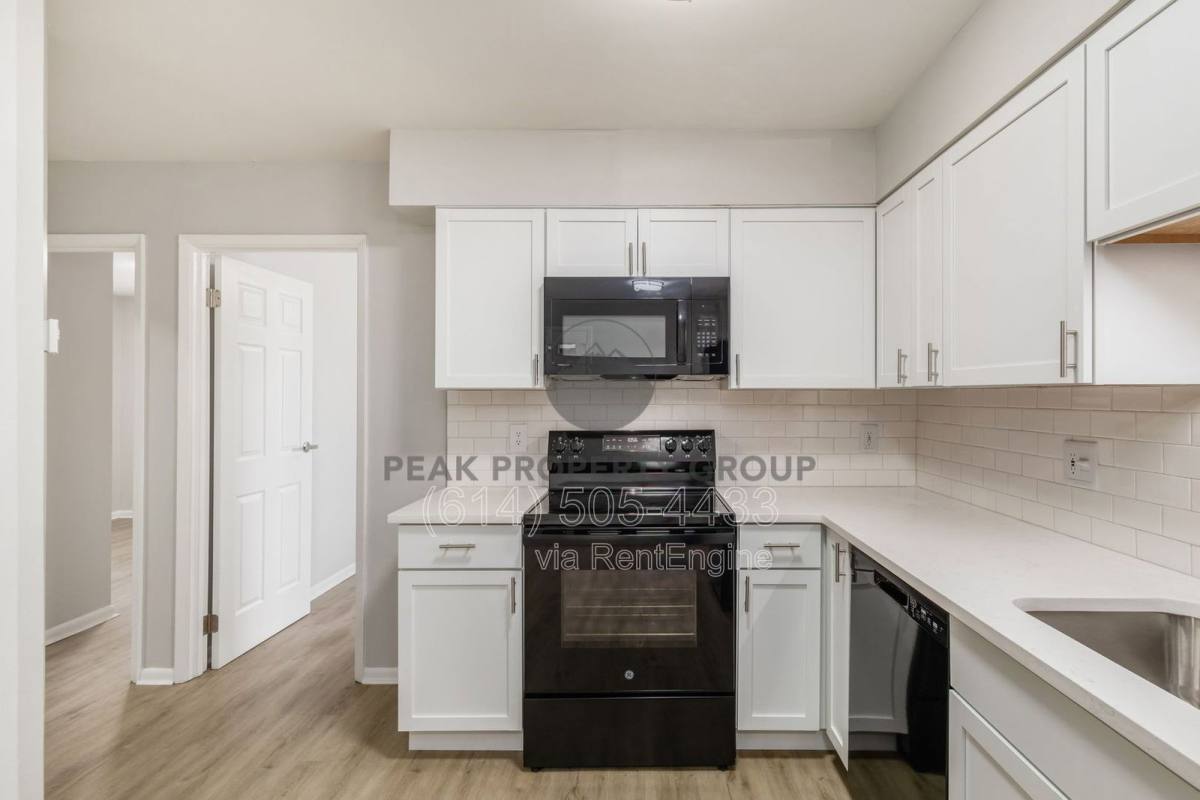 Apartment for rent at 639 Riverview Dr #9, Columbus, OH 43202