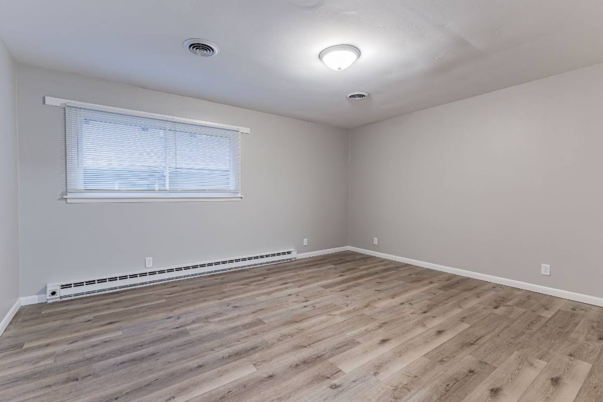 Apartment for rent at 404 S Urbana Ave, Urbana, IL 61802