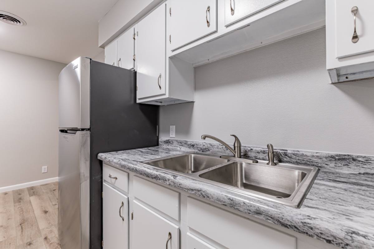 Apartment for rent at 404 S Urbana Ave, Urbana, IL 61802