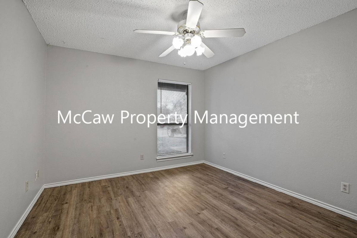 Apartment for rent at 715 Long Court, Cedar Hill, TX 75104