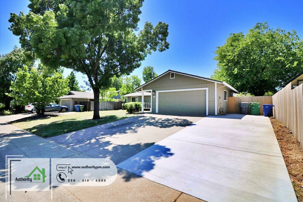 House for rent at 1744 Kildare Dr, Redding, CA 96001