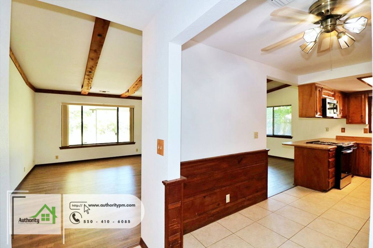 House for rent at 1744 Kildare Dr, Redding, CA 96001