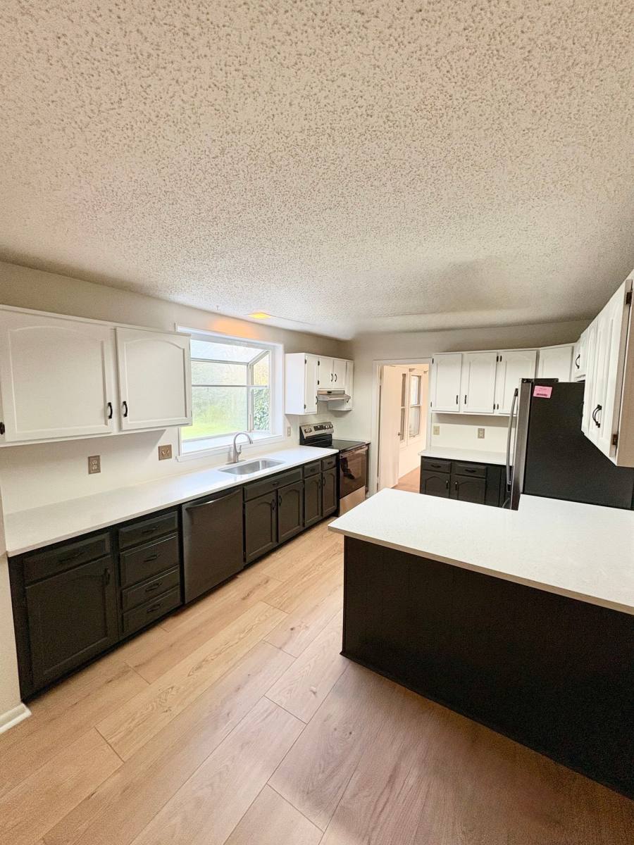 House for rent at 1556 Beachview Dr, Virginia Beach, VA 23464