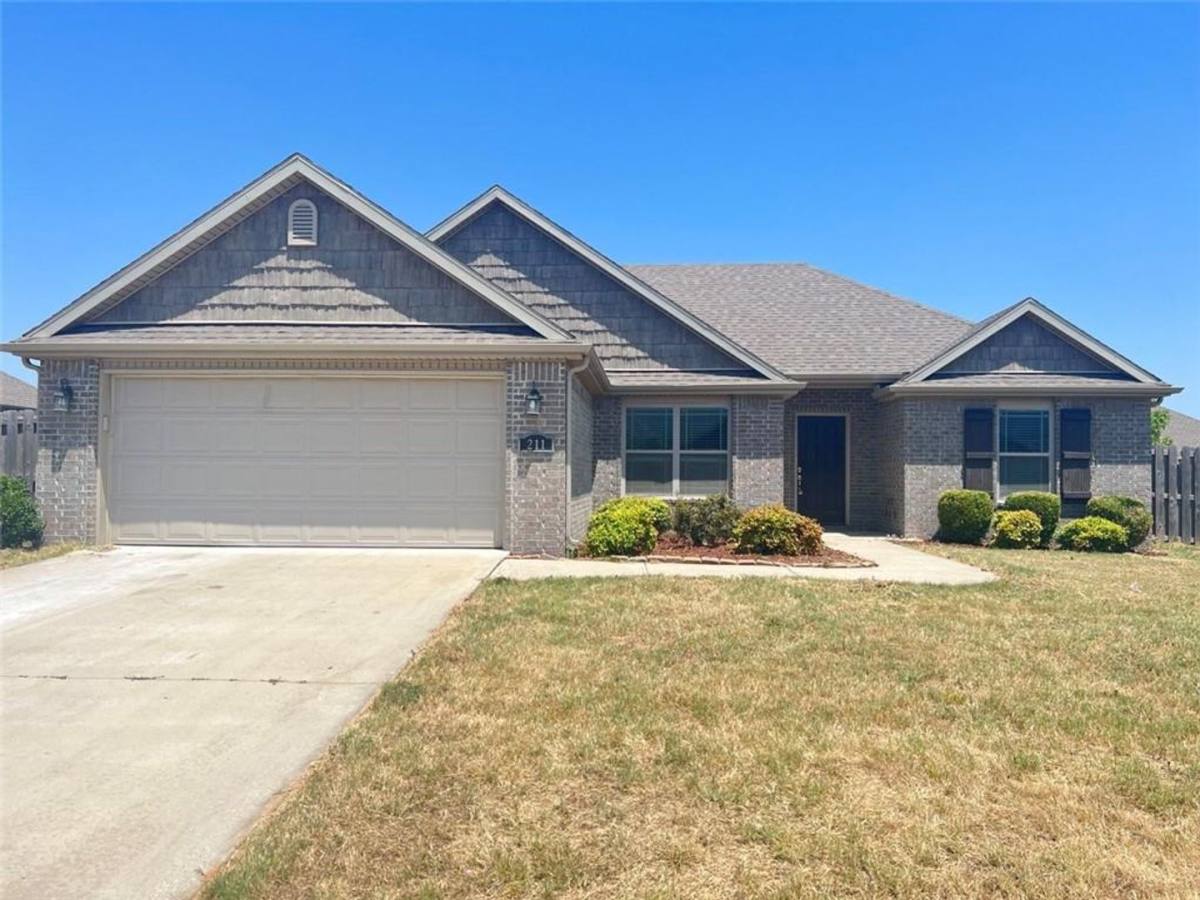 House for rent at 211 Genoa Way, Centerton, AR 72719