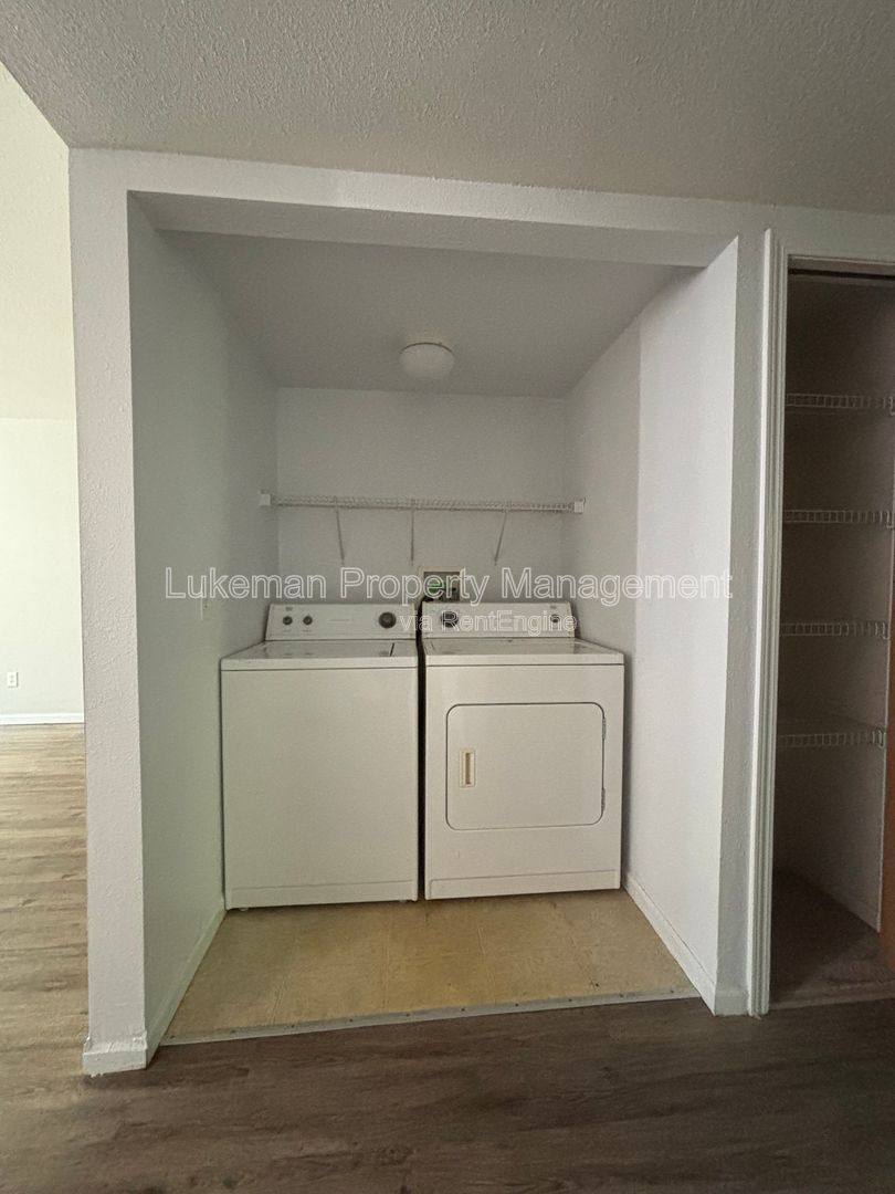 Apartment for rent at 415 S Kendall Ave #403, Kalamazoo, MI 49006