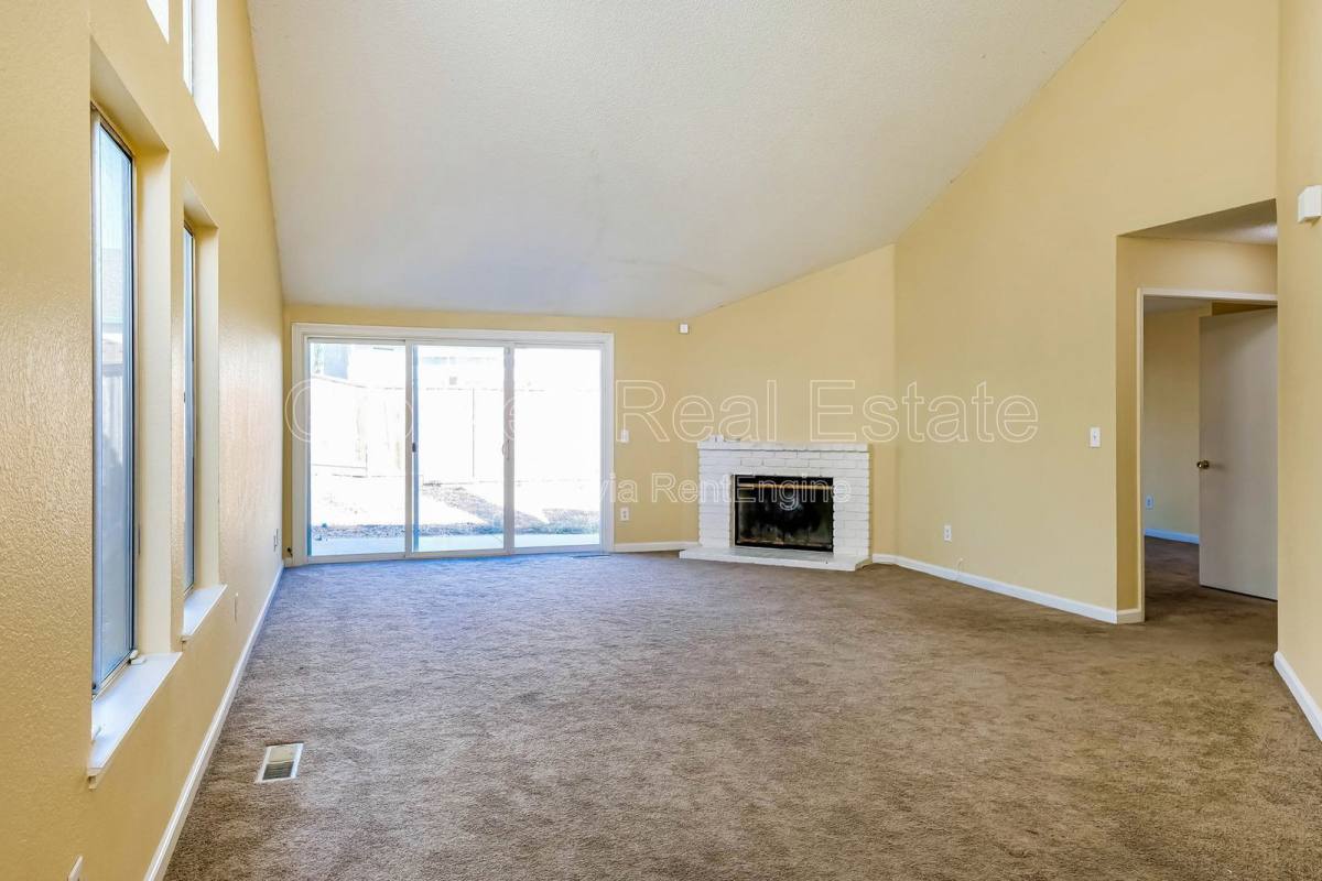 House for rent at 3724 Gladstone Dr, Pittsburg, CA 94565