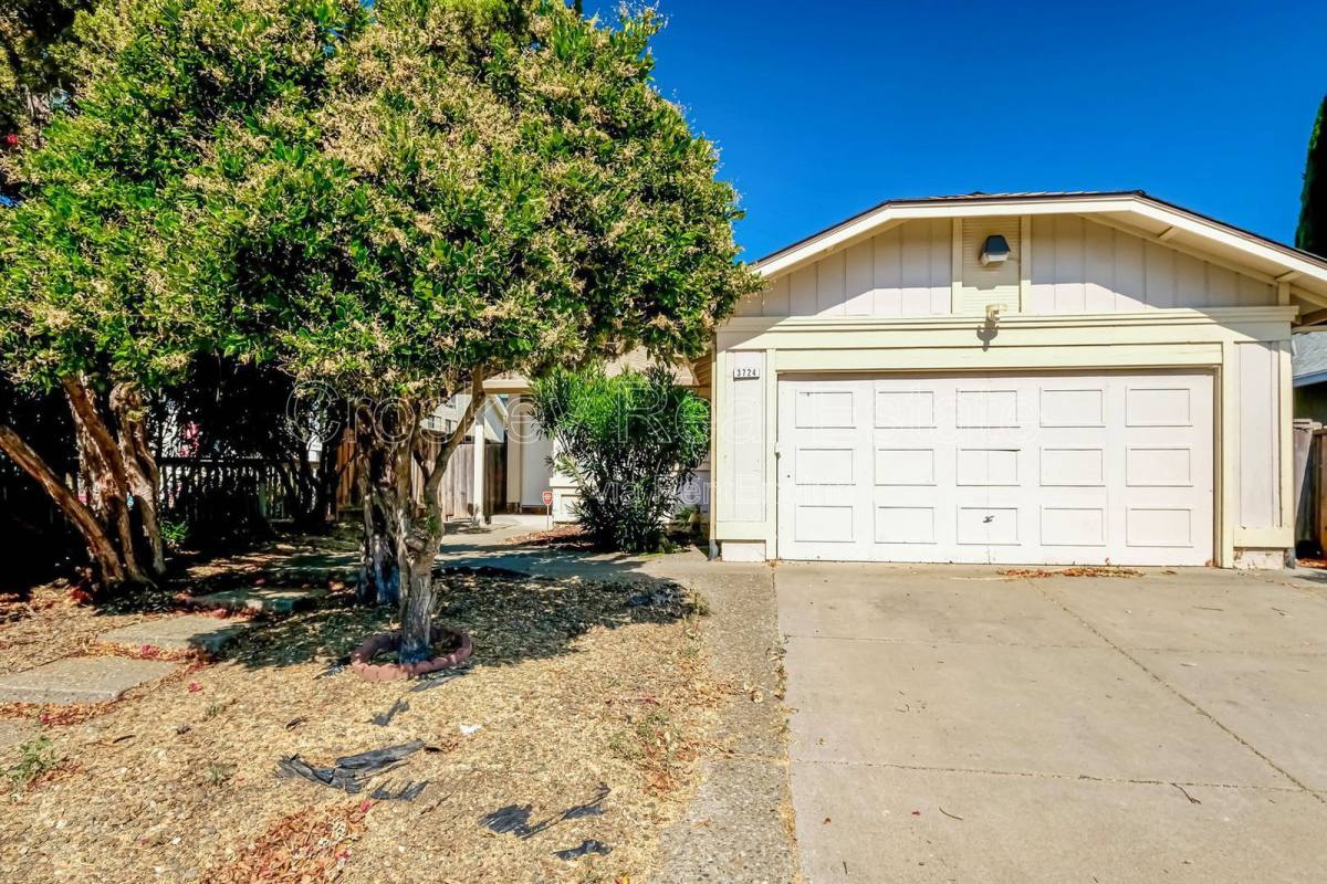 House for rent at 3724 Gladstone Dr, Pittsburg, CA 94565
