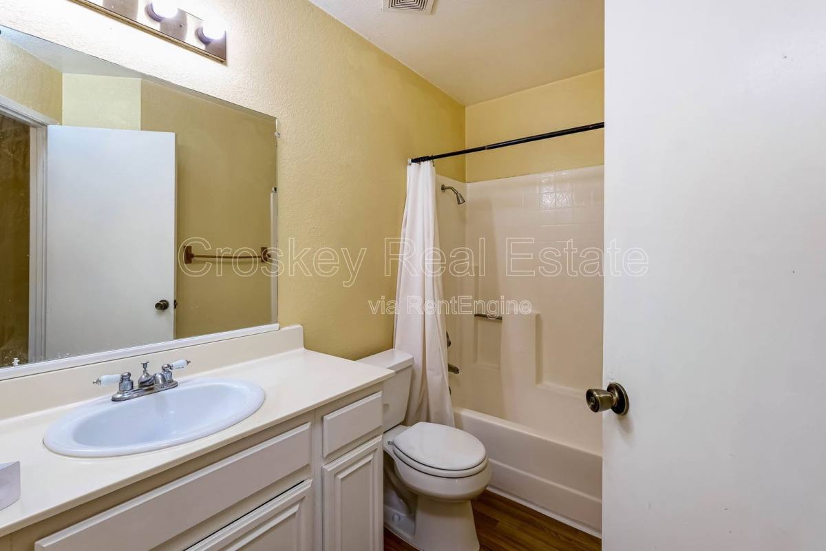 House for rent at 3724 Gladstone Dr, Pittsburg, CA 94565