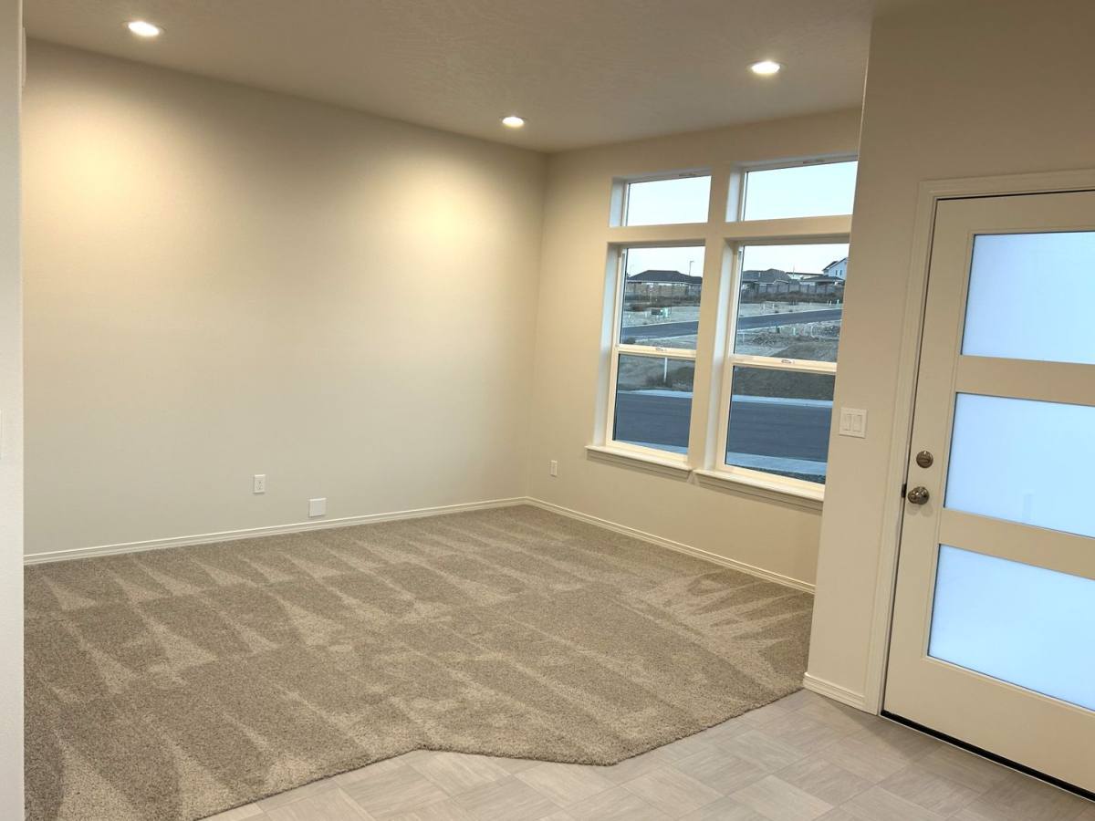 House for rent at 6628 W 36th Place, Kennewick, WA 99338