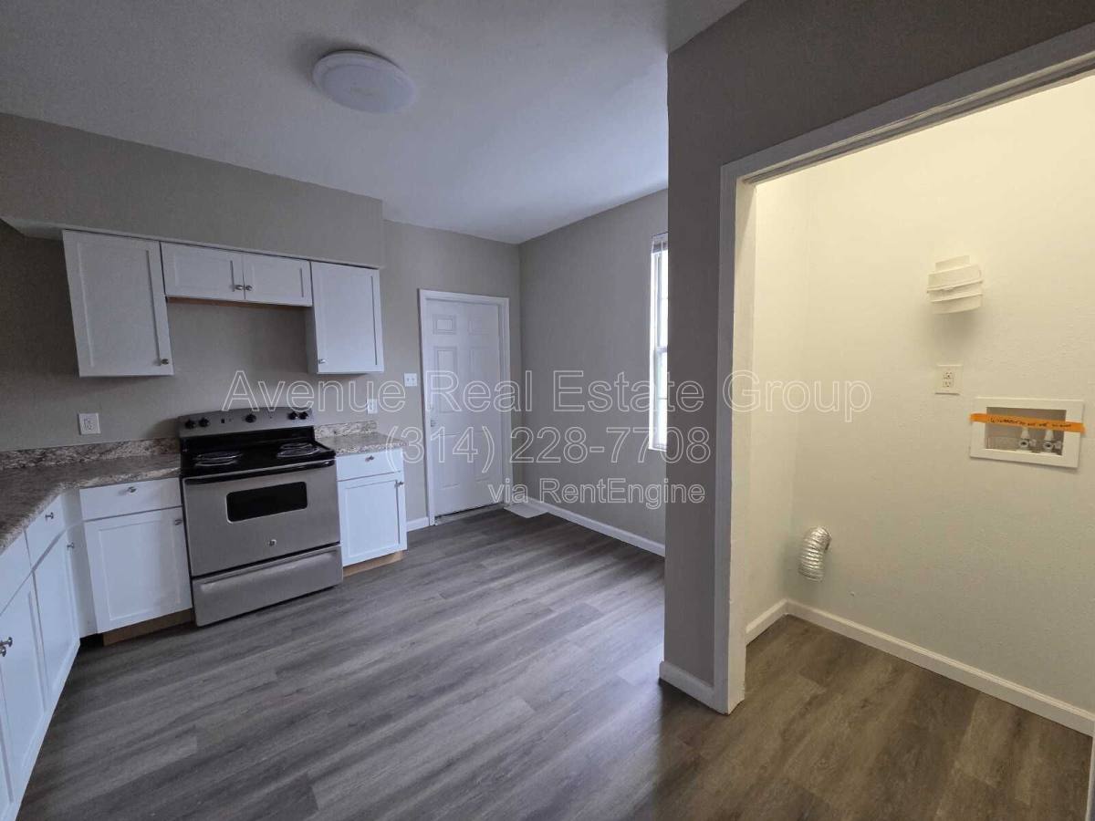 House for rent at 1131 N Florissant Rd, Saint Louis, MO 63135