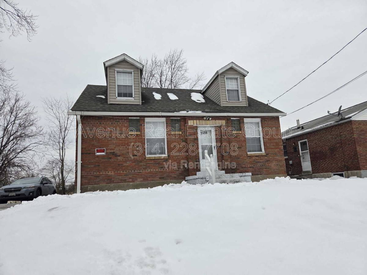 House for rent at 1131 N Florissant Rd, Saint Louis, MO 63135