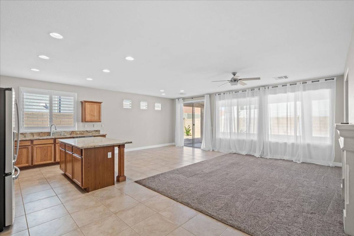 House for rent at 988 Buffalo River Ave, Henderson, NV 89002