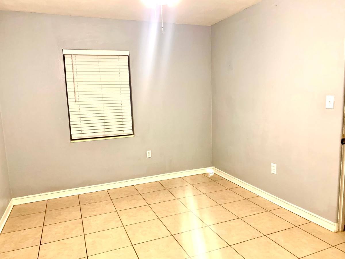 Apartment for rent at 1912 19th Ave W #B, Bradenton, FL 34205