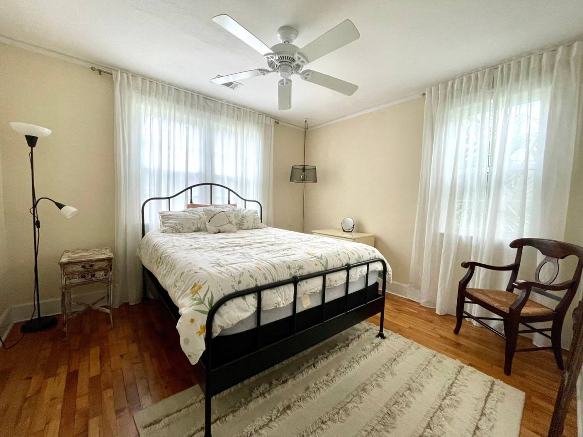 House for rent at 12 W 51st St, Savannah, GA 31405