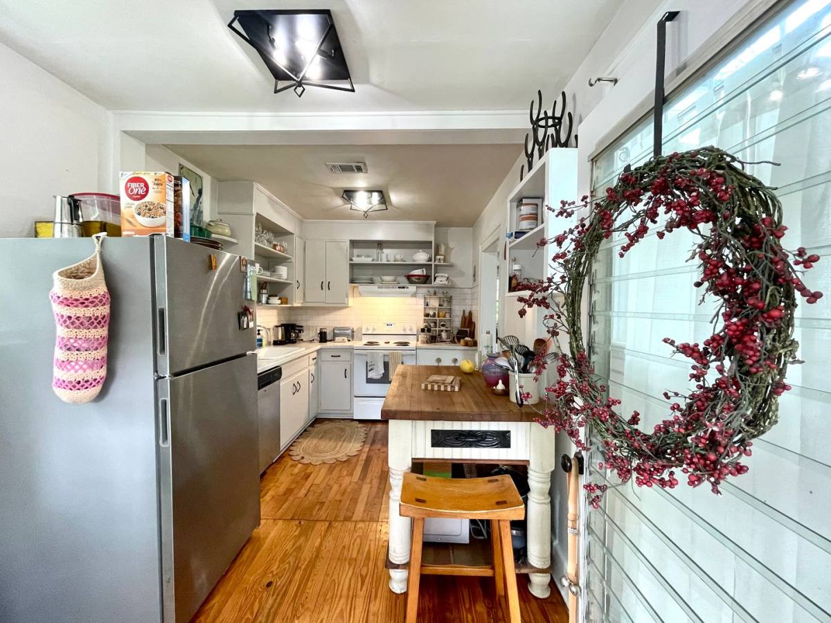 House for rent at 12 W 51st St, Savannah, GA 31405