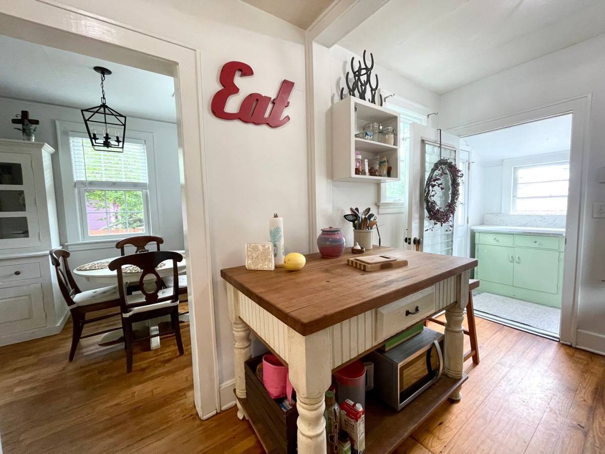 House for rent at 12 W 51st St, Savannah, GA 31405