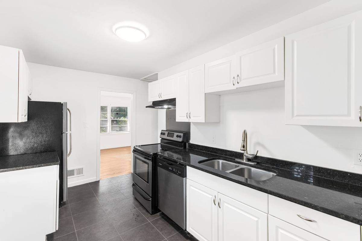 Apartment for rent at 3336 Old Montgomery Highway, Birmingham, AL 35209