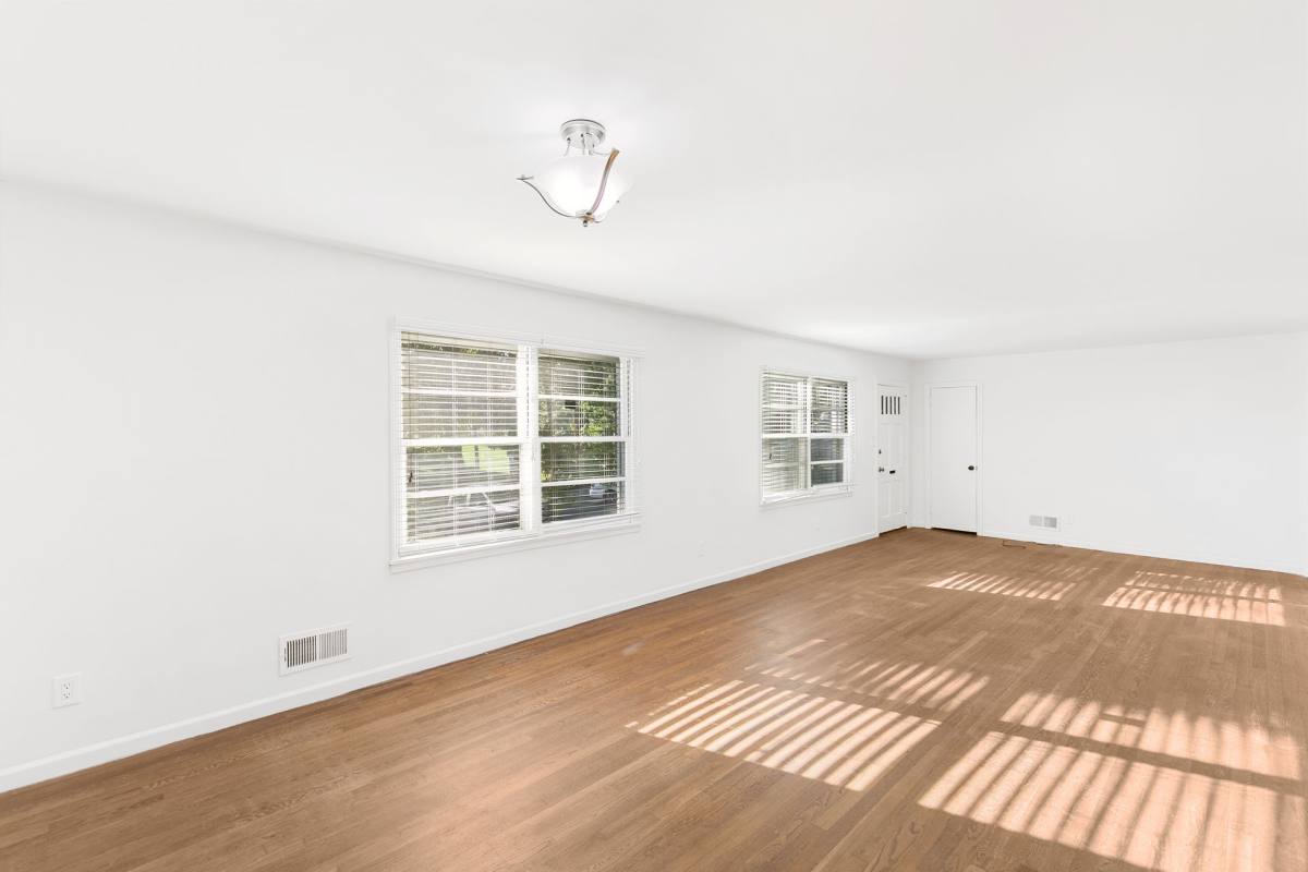 Apartment for rent at 3336 Old Montgomery Highway, Birmingham, AL 35209