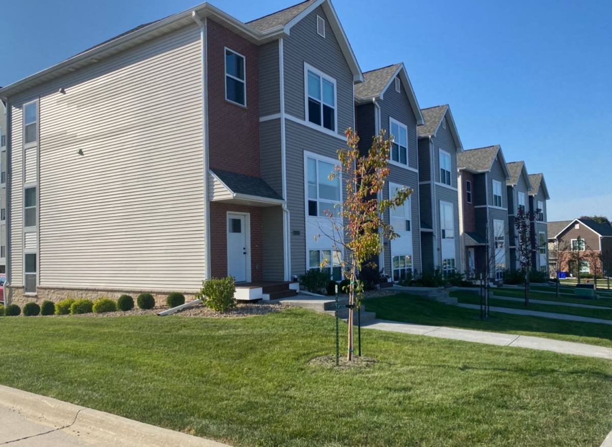 Townhouse for rent at 1710 Bernady Dr, North Liberty, IA 52317