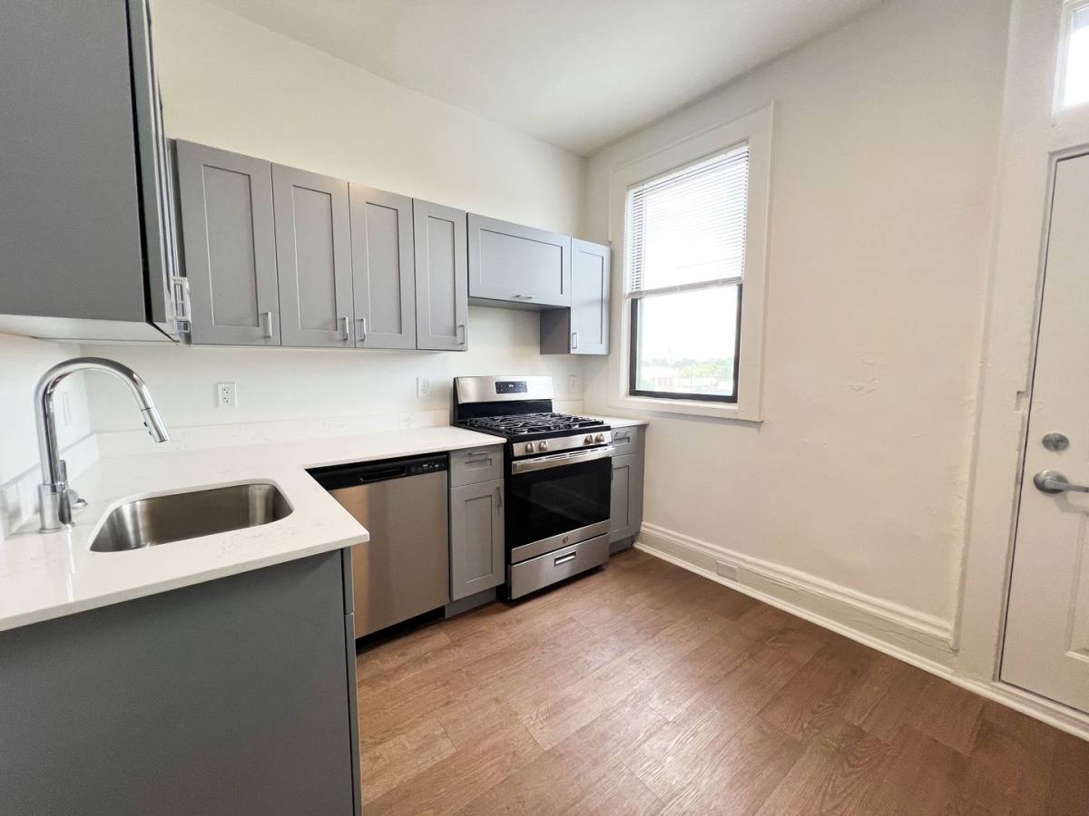 Apartment for rent at 2378-2384 Park Ave, Cincinnati, OH 45206