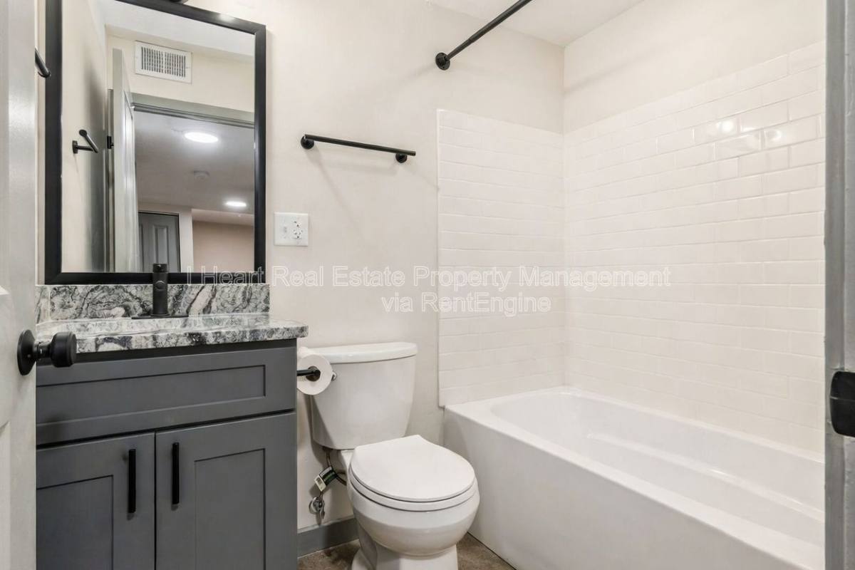 Apartment for rent at 2085 W Broad St #209, Columbus, OH 43223