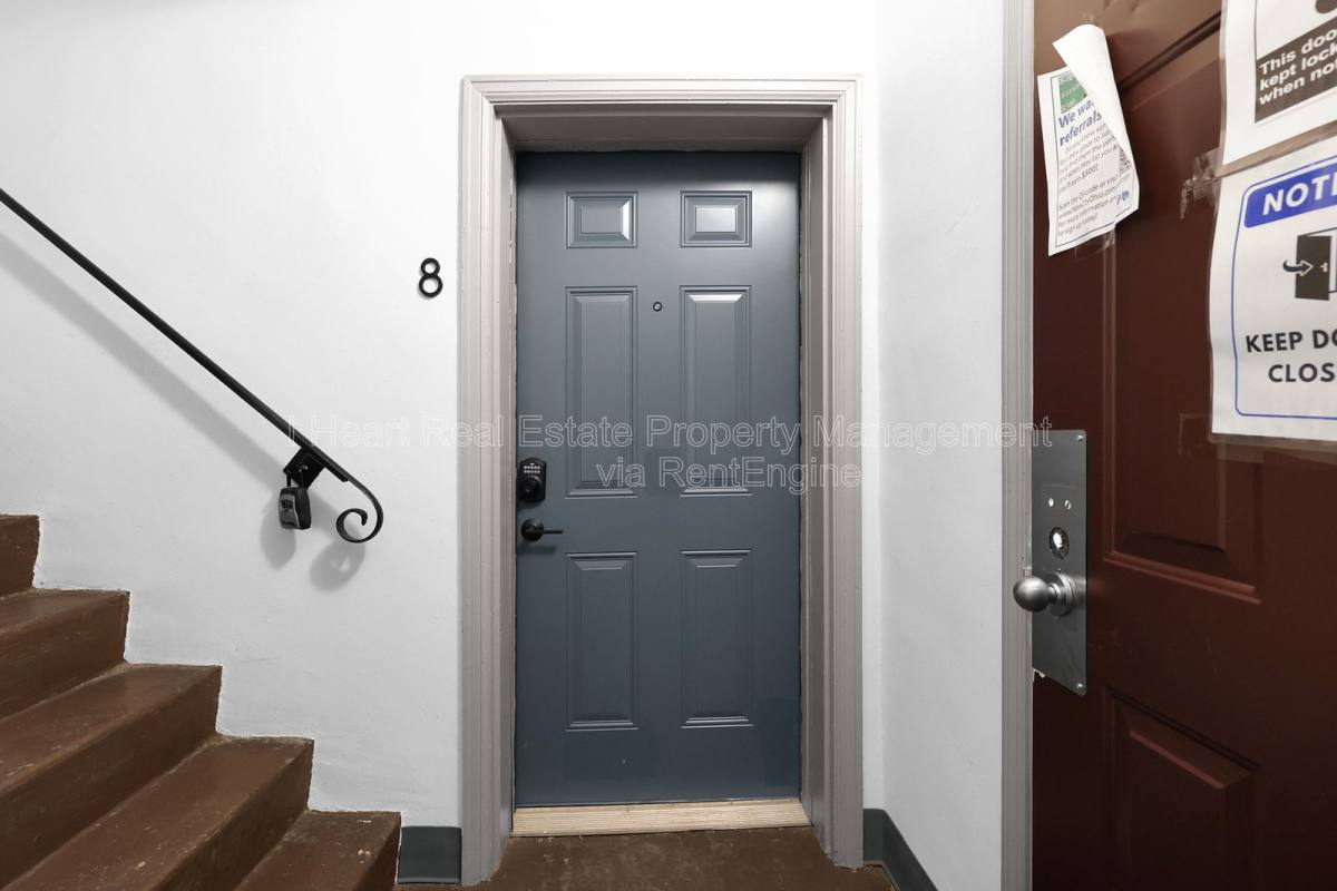 Apartment for rent at 1963 W Broad St #8, Columbus, OH 43223
