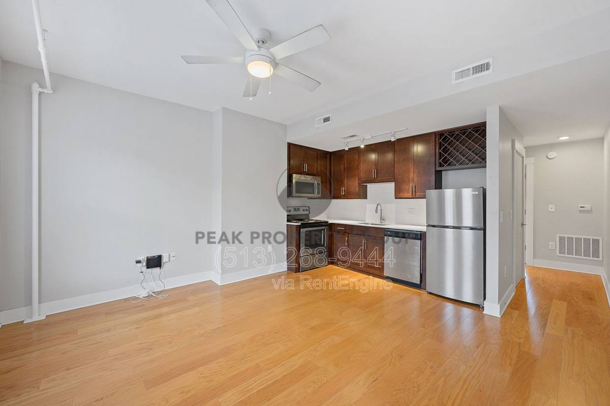 Apartment for rent at 412 E 13th St #3, Cincinnati, OH 45202