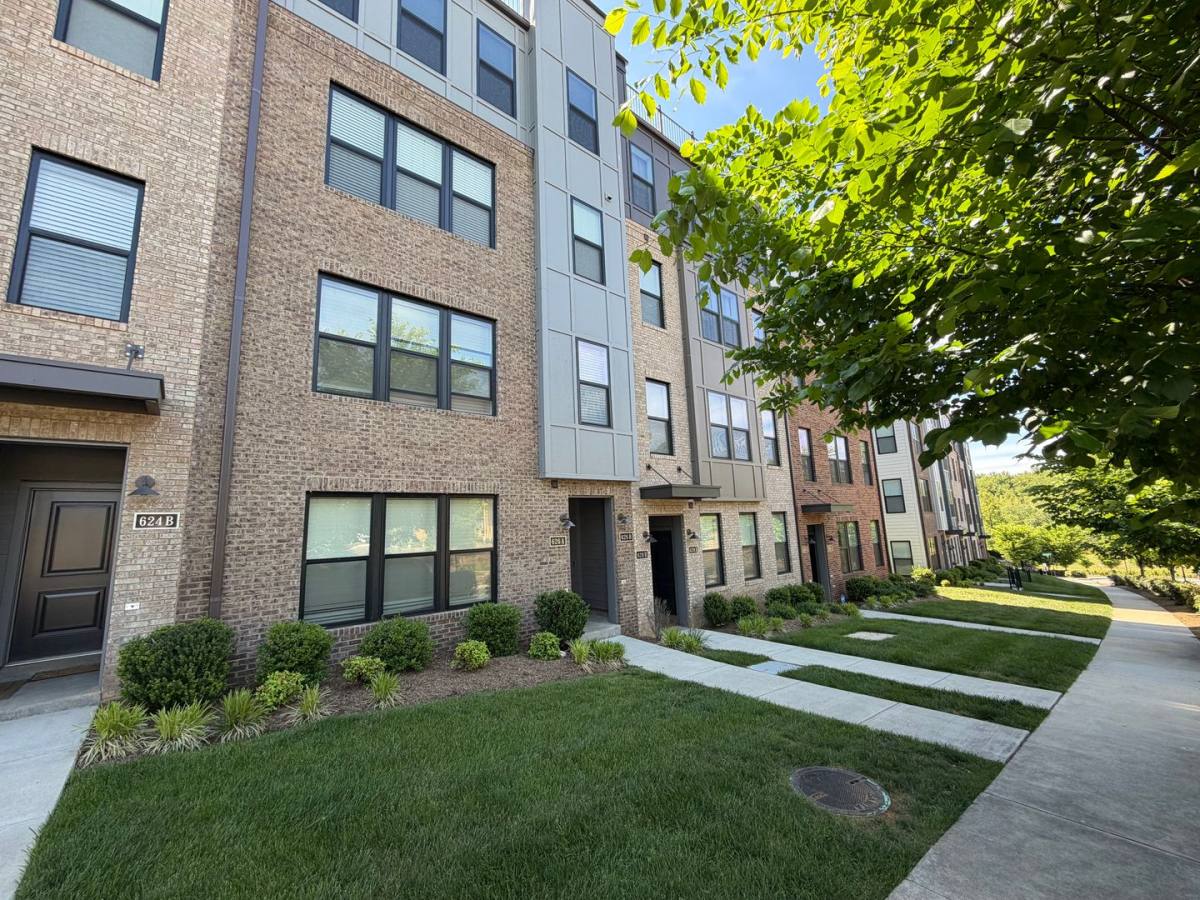 Townhouse for rent at 626 Noush Court, Charlottesville, VA 22911