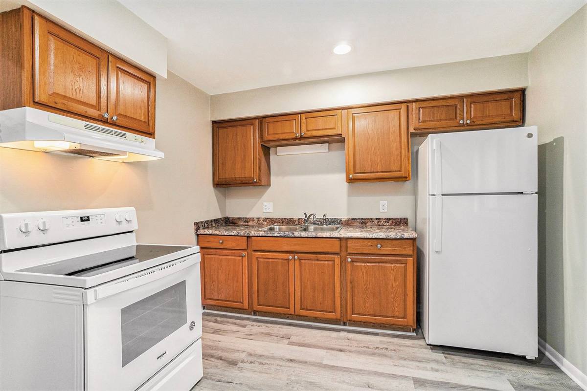 Apartment for rent at 1321 Huntington Ave, Kalamazoo, MI 49048