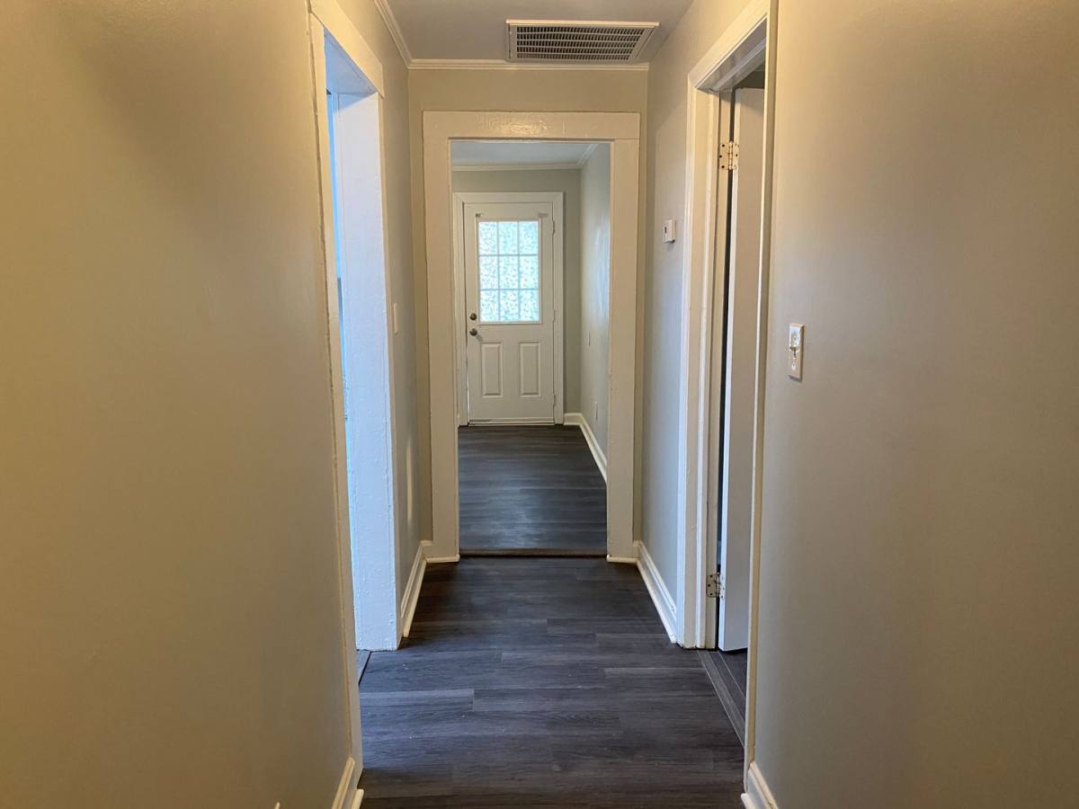 House for rent at 206 Lenox Ave, Gastonia, NC 28054