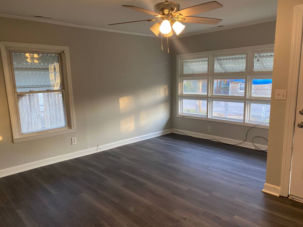 House for rent at 206 Lenox Ave, Gastonia, NC 28054