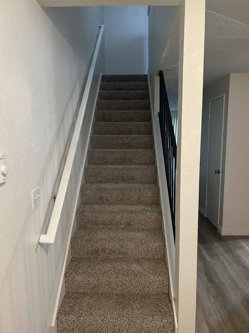 Apartment for rent at 11 S 338th Place, Federal Way, WA 98003