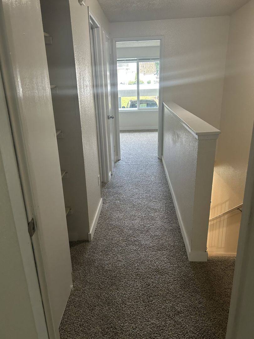Apartment for rent at 11 S 338th Place, Federal Way, WA 98003