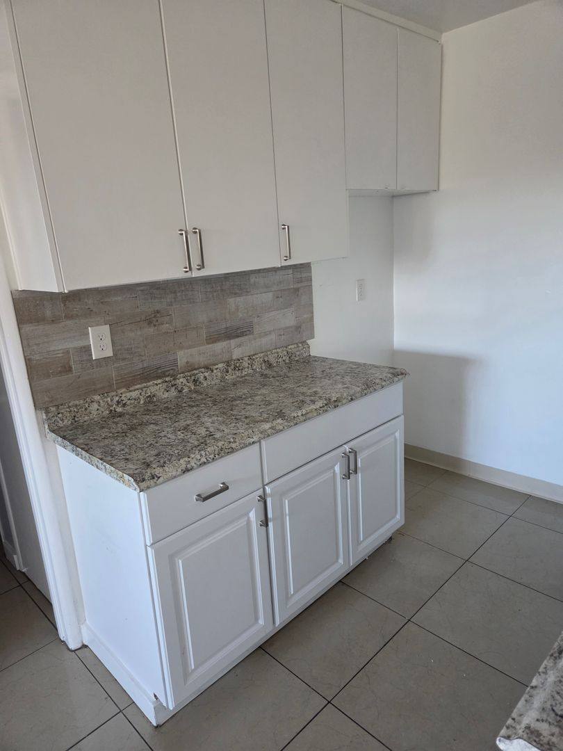 Apartment for rent at 680 S Burlington Ave, Los Angeles, CA 90057