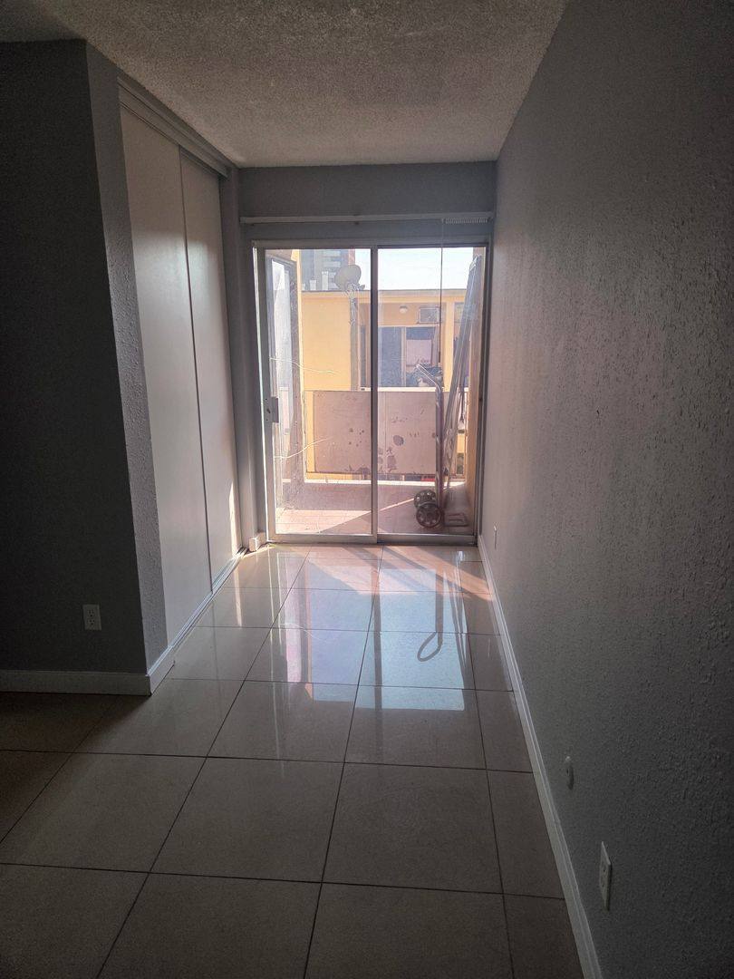 Apartment for rent at 680 S Burlington Ave, Los Angeles, CA 90057