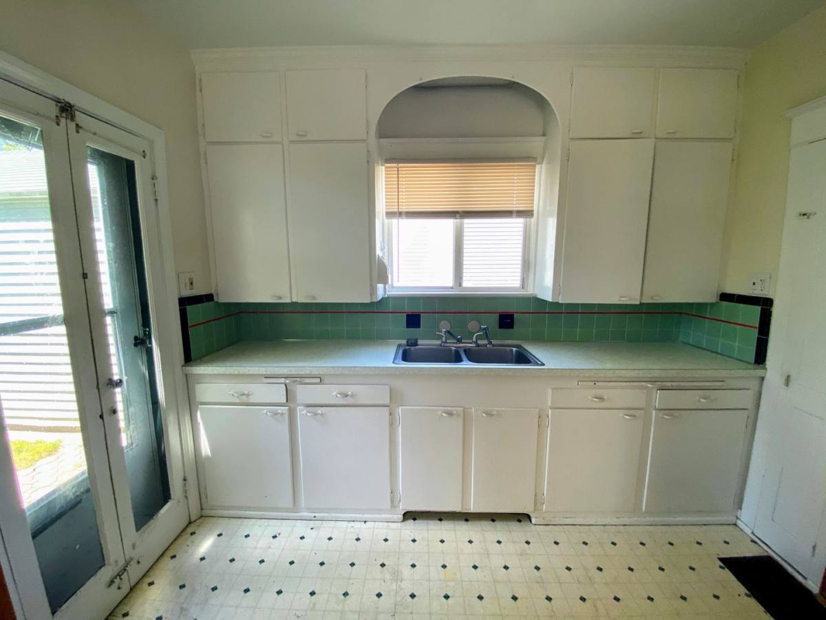 House for rent at 1301 N Ave NE, Grand Rapids, MI 49505