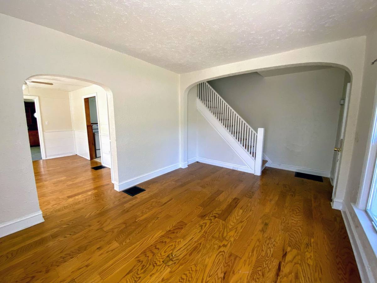 House for rent at 1301 N Ave NE, Grand Rapids, MI 49505