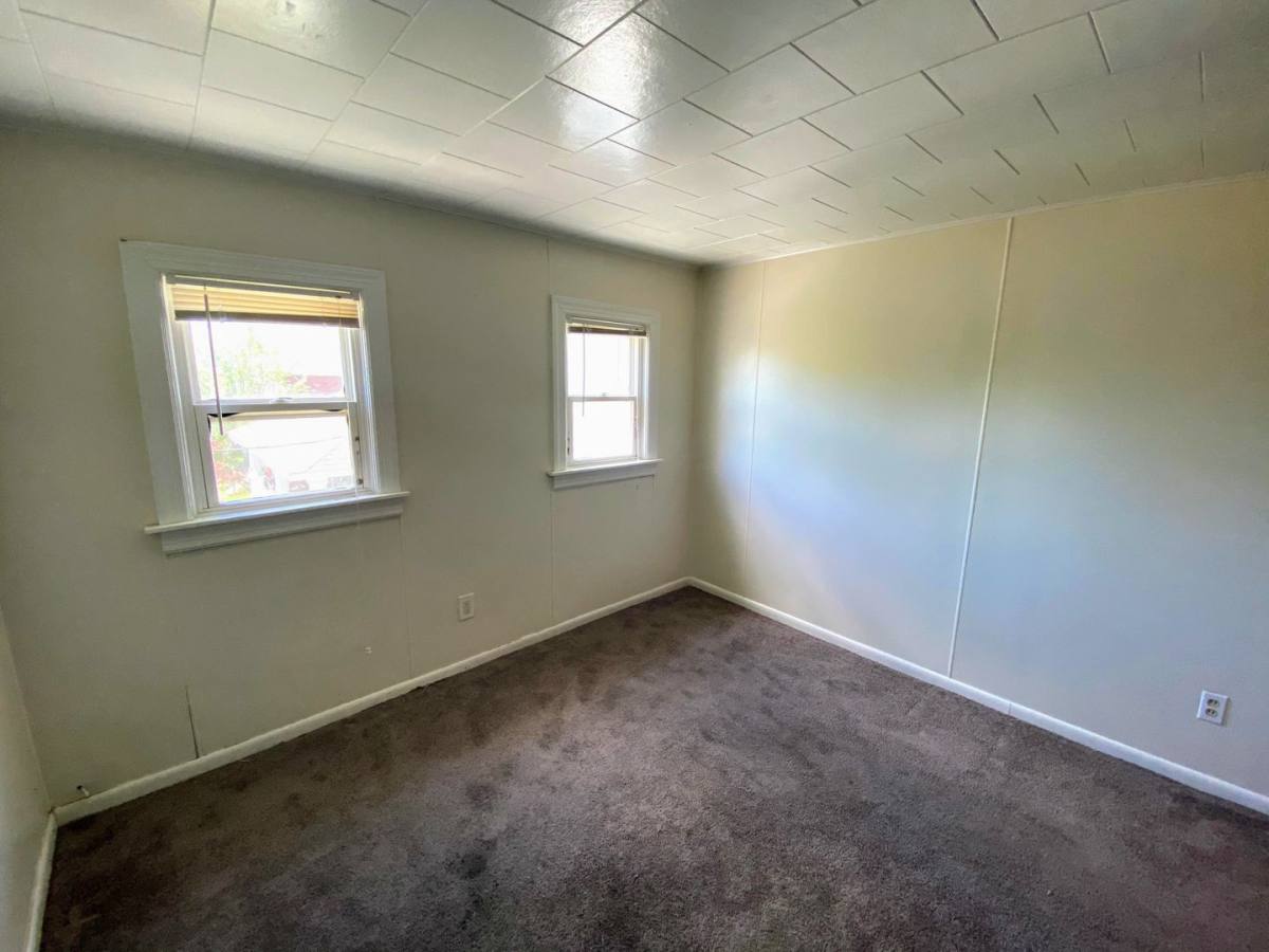 House for rent at 1301 N Ave NE, Grand Rapids, MI 49505